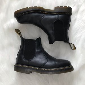 Dr Martens Slip Resistant 2976 Chelsea Boots